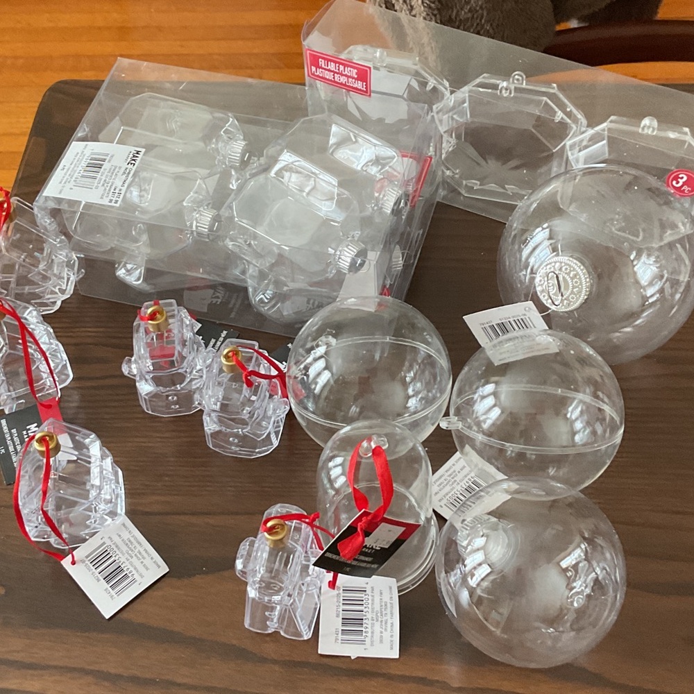 Lot of 12/Clear Plastic Ornaments for your crafting pleasure